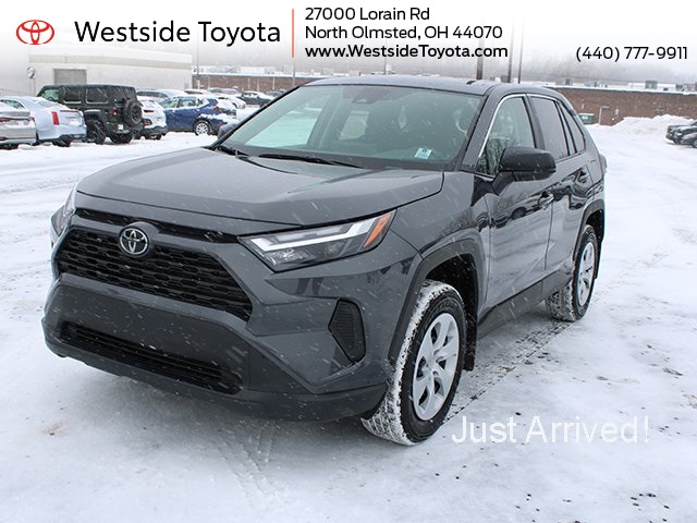 2024 Toyota RAV4 LE's photo