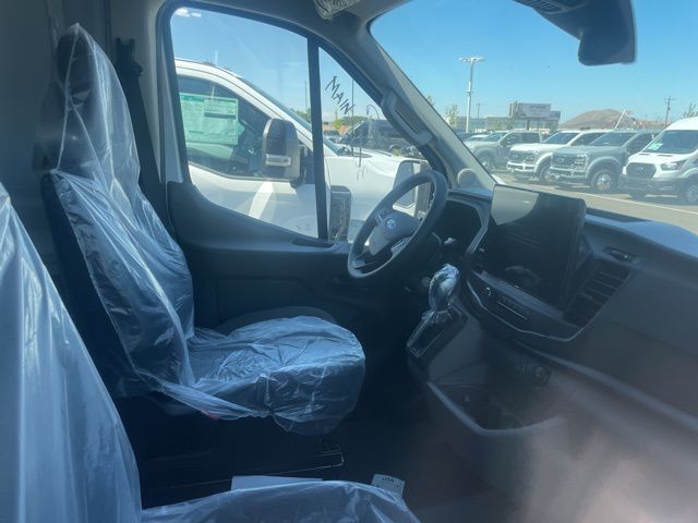 2025 Ford Transit photo 4