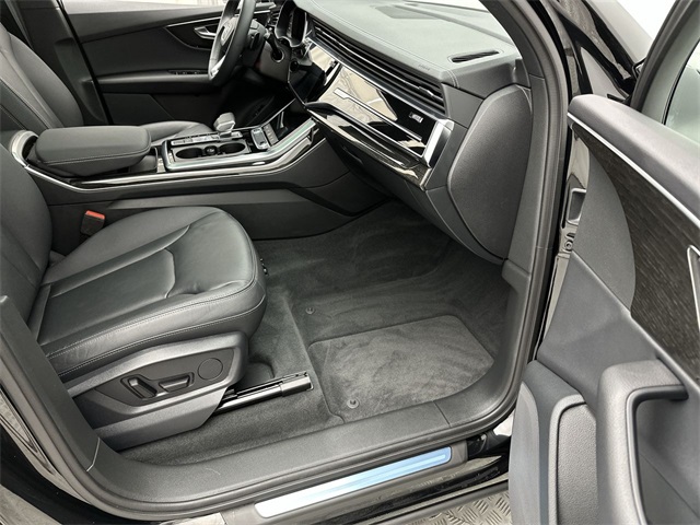 2025 Audi Q7 55 Premium photo 15