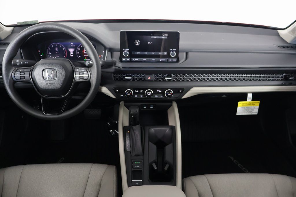 2025 Honda Accord 1.5T SE photo 4
