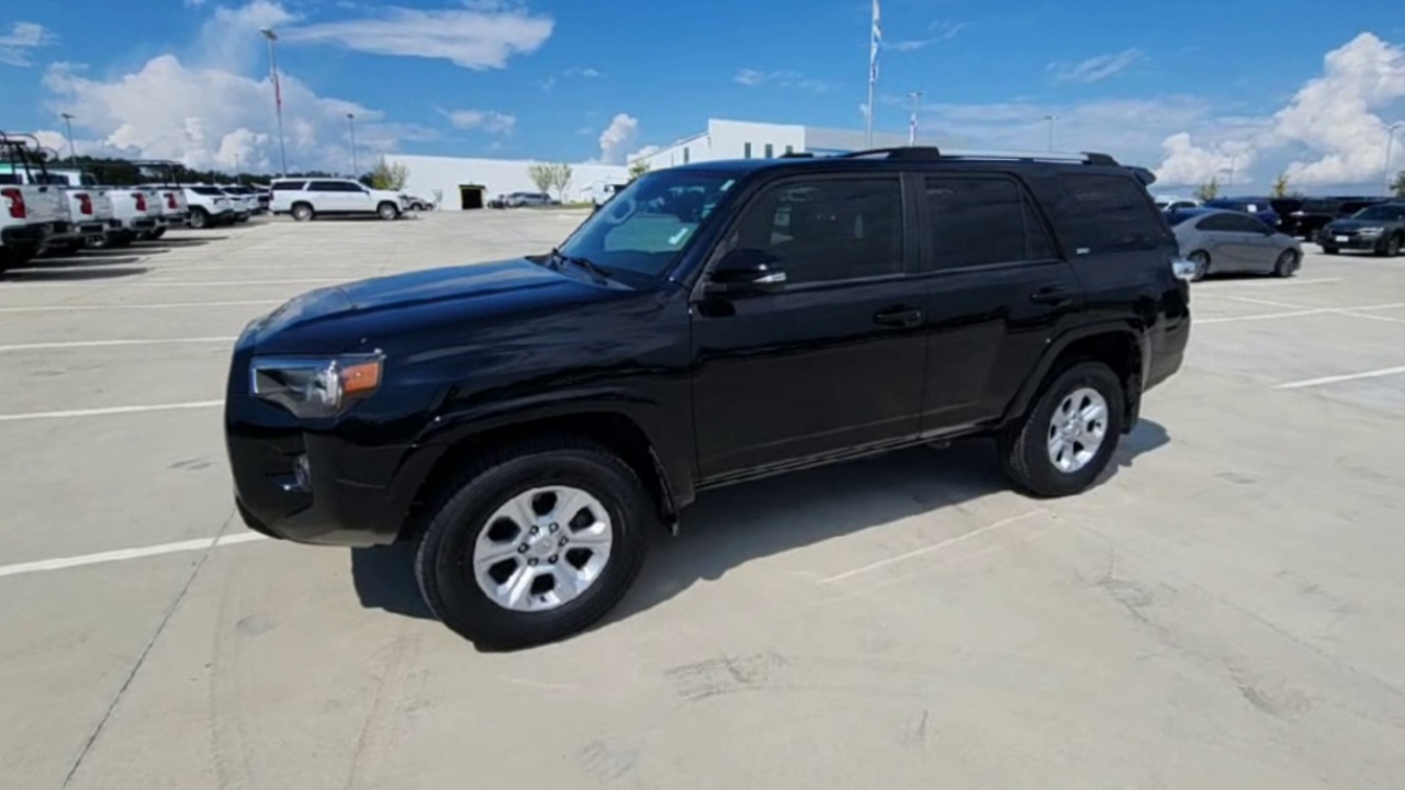 2022 Toyota 4Runner 4WD SR5 Premium photo 31
