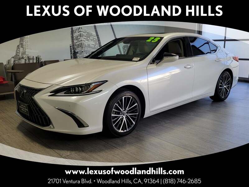 2023 Lexus ES Base's photo