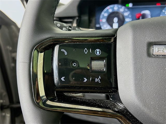 2026 Land Rover Range Rover Evoque S photo 3