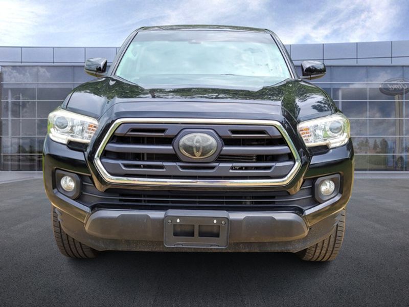 2019 Toyota Tacoma SR5 photo 2