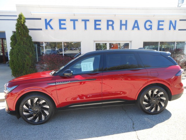 2024 Lincoln Nautilus Reserve's photo