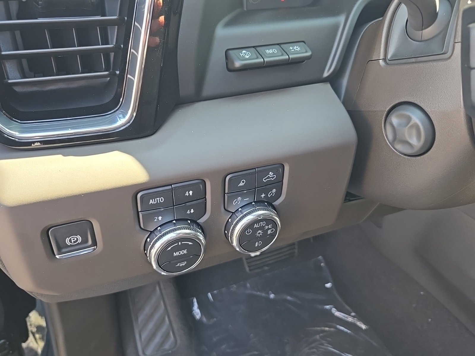 2026 Gmc Sierra 1500 Denali photo 26