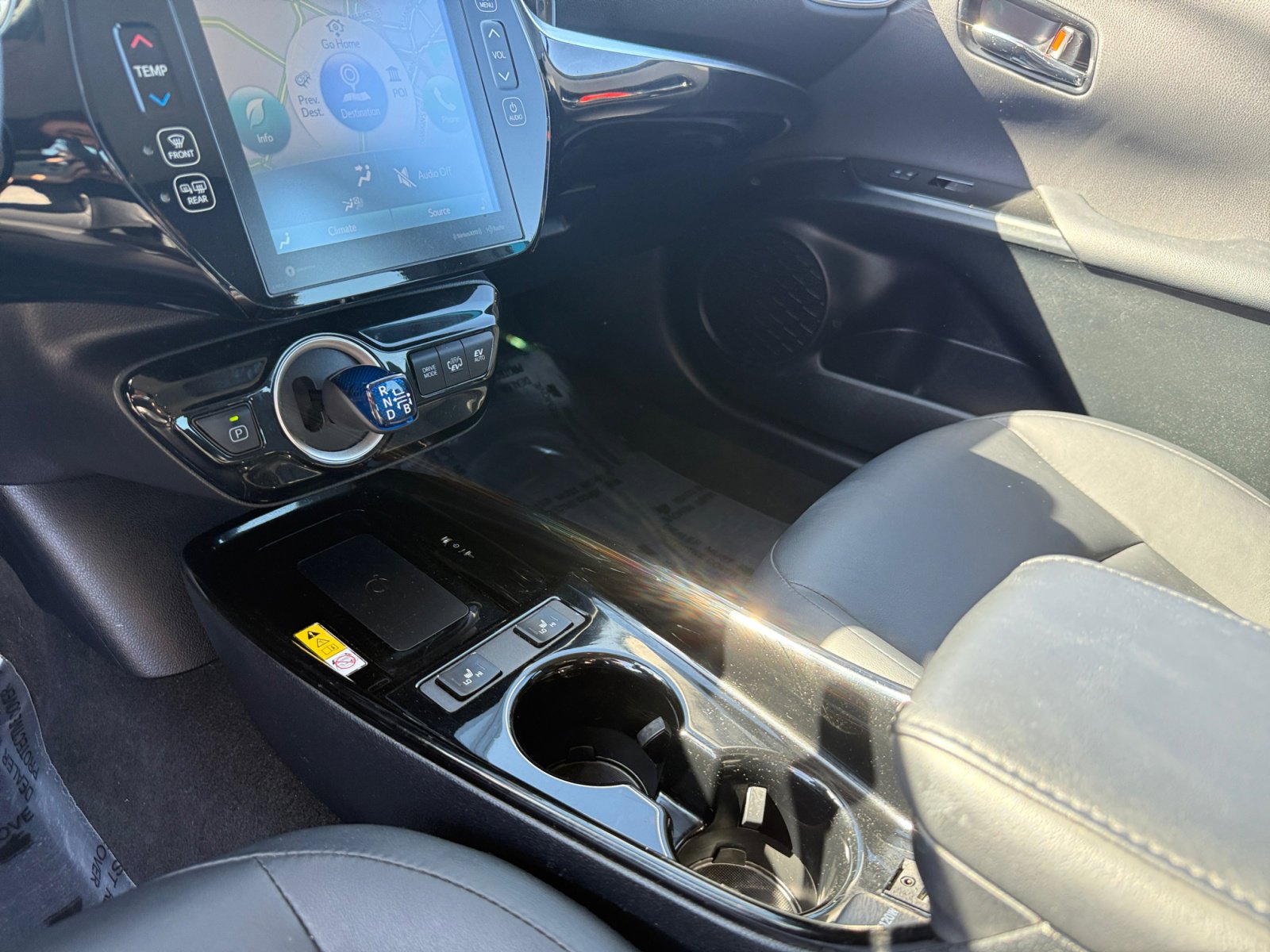 2021 Toyota Prius Prime XLE photo 13