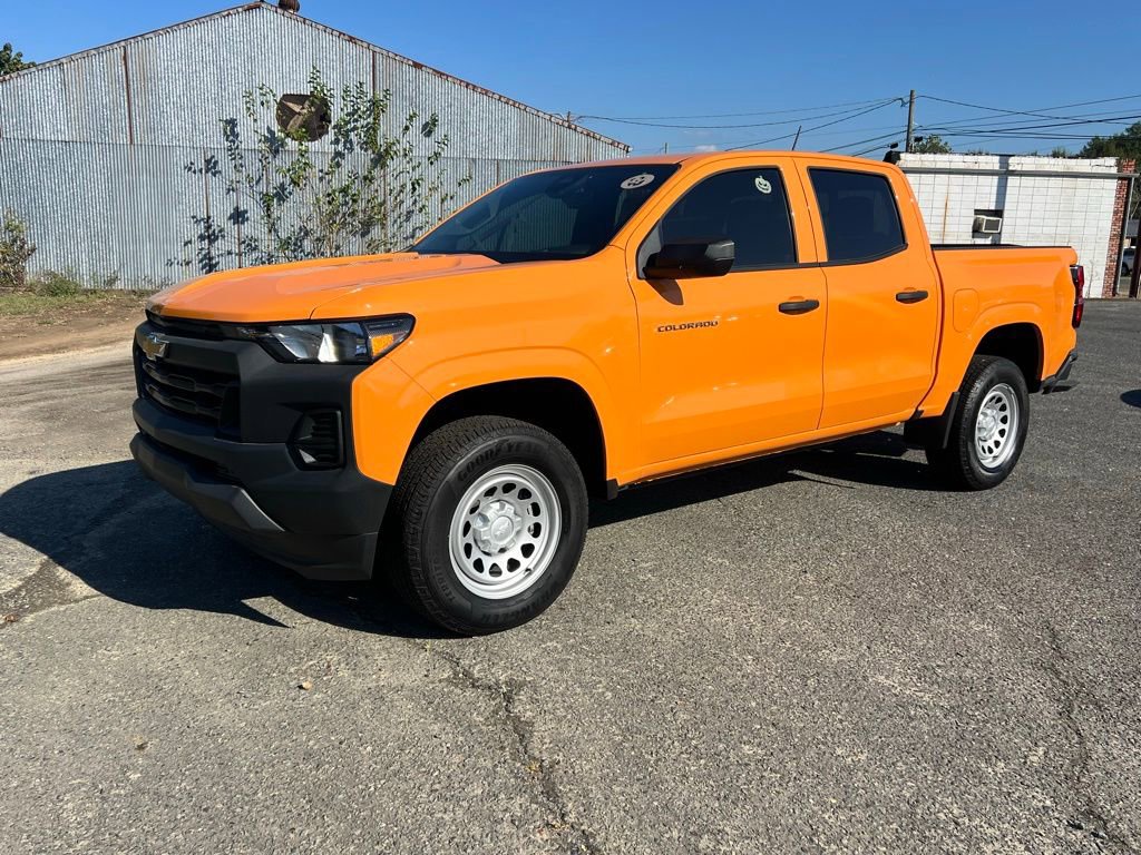 2025 Chevrolet Colorado Work Truck photo 3