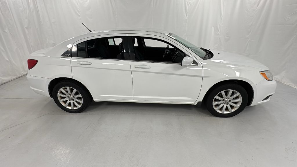 Used 2013 Chrysler 200 Touring with VIN 1C3CCBBB9DN762576 for sale in Janesville, WI