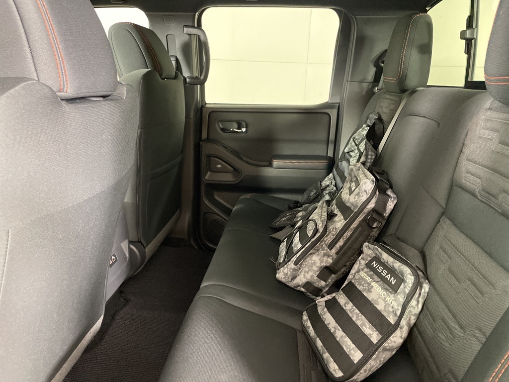 2025 Nissan Frontier Crew Cab PRO-4X photo 31