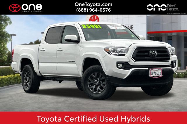 2023 Toyota Tacoma SR5's photo