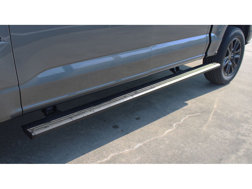 2025 Ford F-150 Platinum photo 3