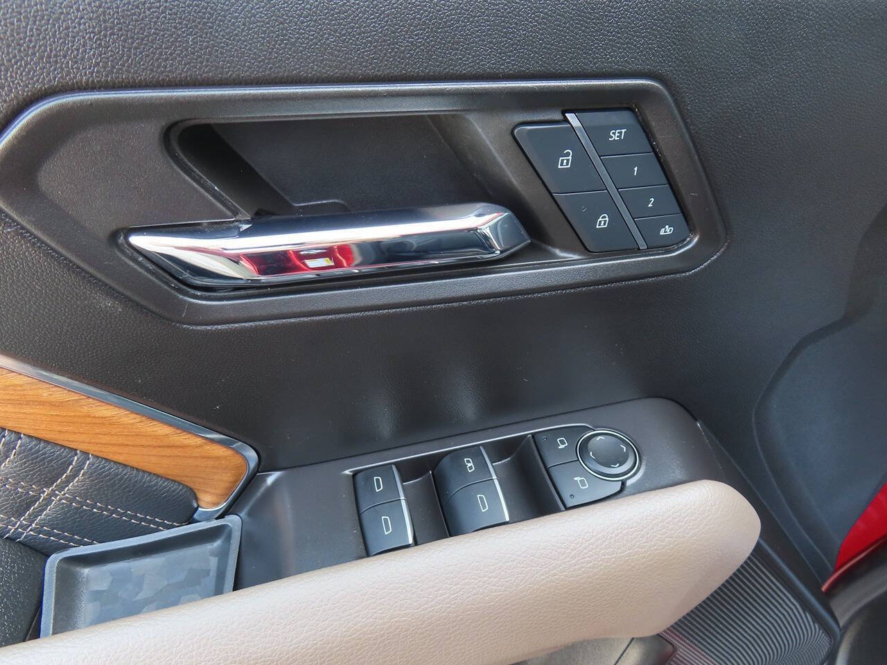 2024 Gmc Canyon Denali photo 12