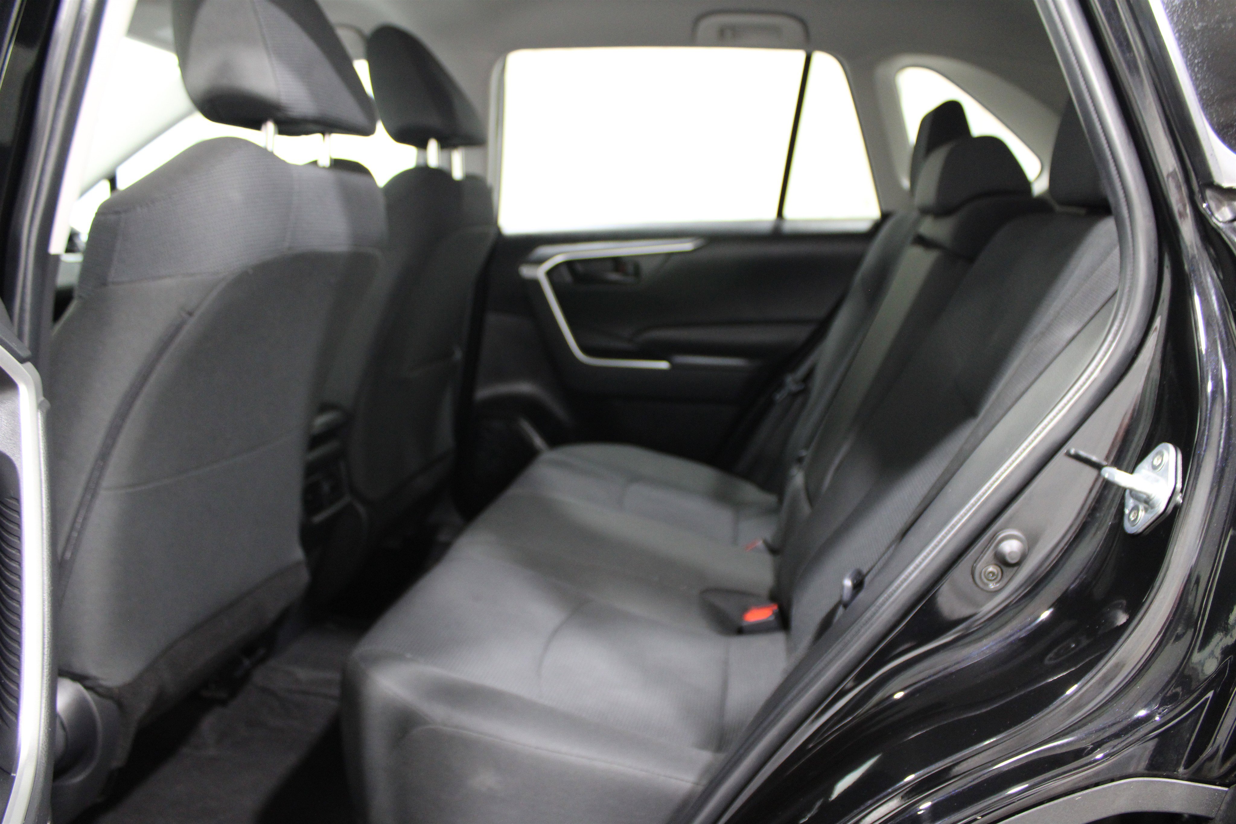 2024 Toyota RAV4 LE photo 15