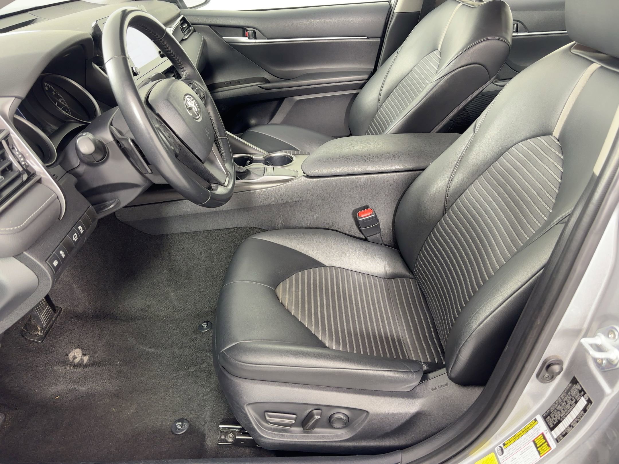 2024 Toyota Camry SE photo 4