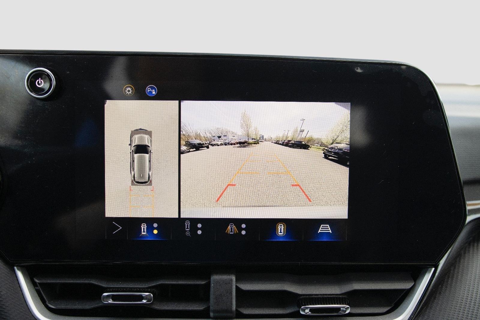 2026 Chevrolet Equinox LT photo 16