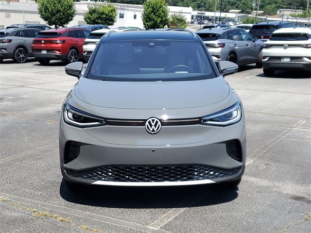 2025 Volkswagen ID.4 Pro Plus photo 2