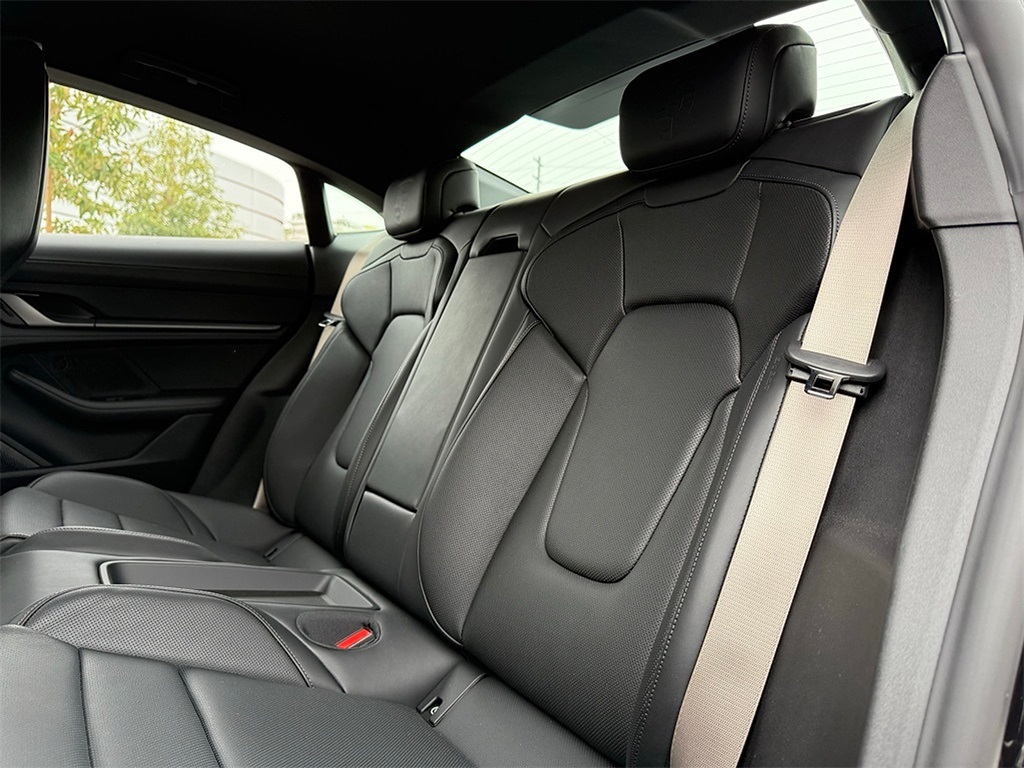 2025 Porsche Taycan 4S photo 28