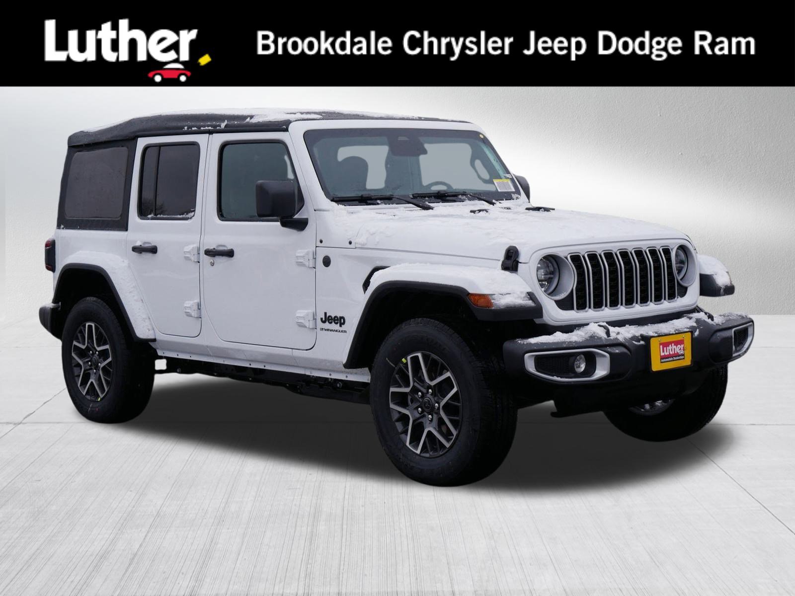 2026 Jeep Wrangler 4-Door Sahara's photo