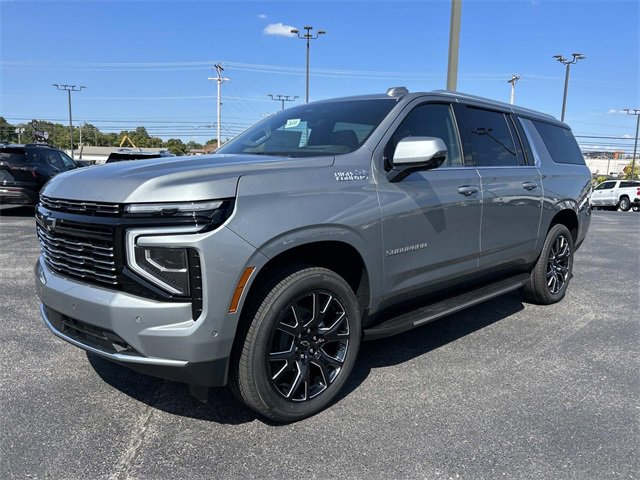 2026 Chevrolet Suburban High Country photo 8