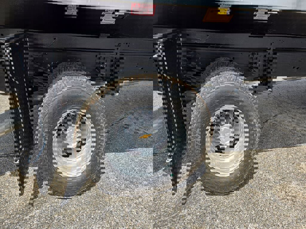 2025 Chevrolet Silverado 3500HD Work Truck photo 8