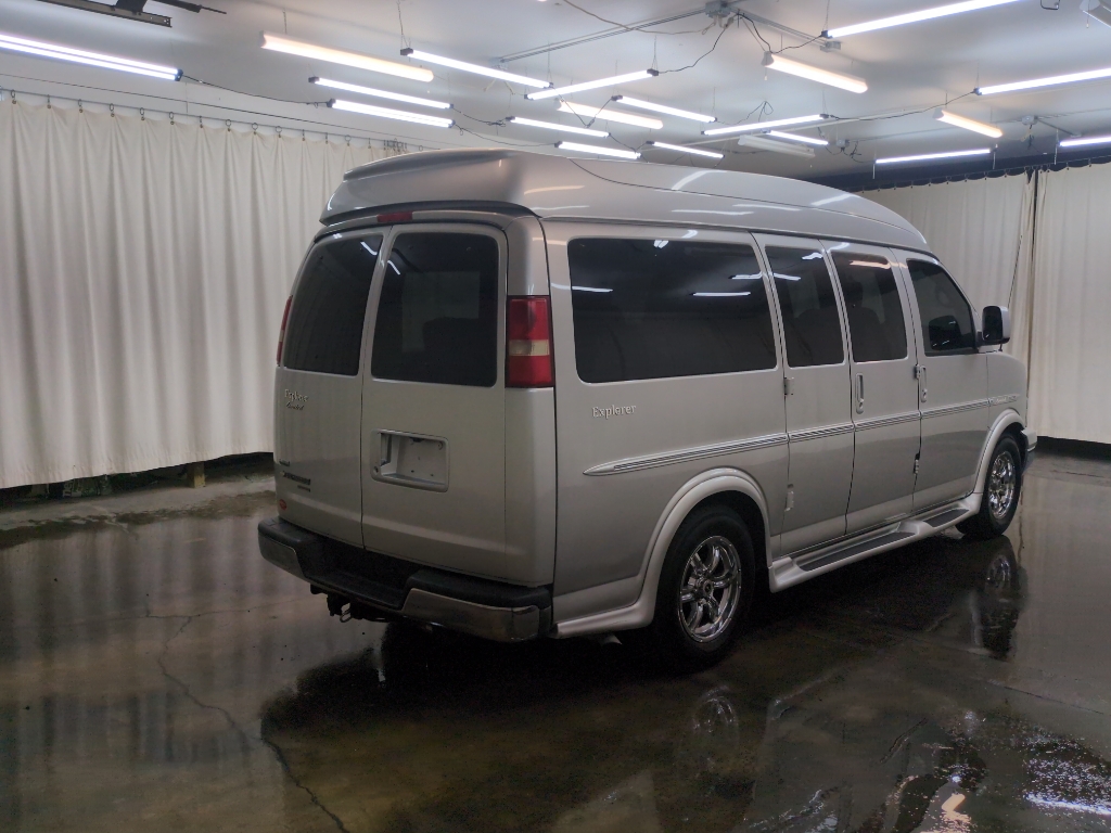 2012 Chevrolet Express Cargo 1500 photo 3