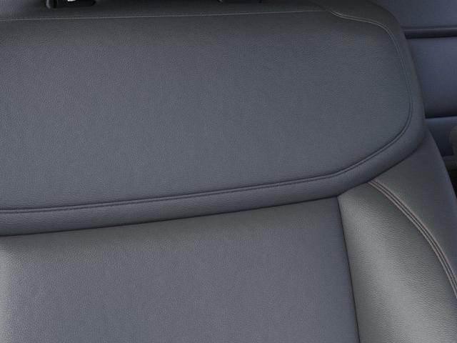 2025 Ford Expedition photo 13