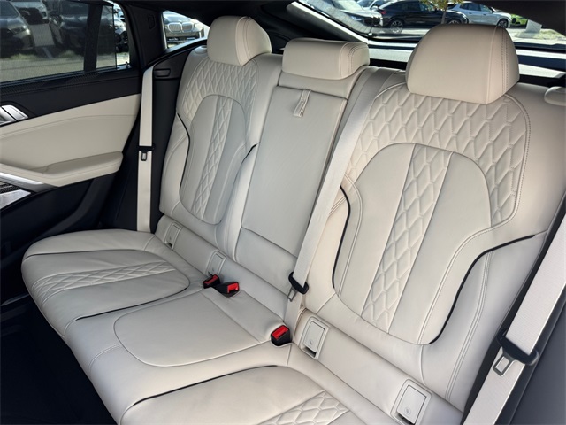 2026 Bmw X6 M photo 22