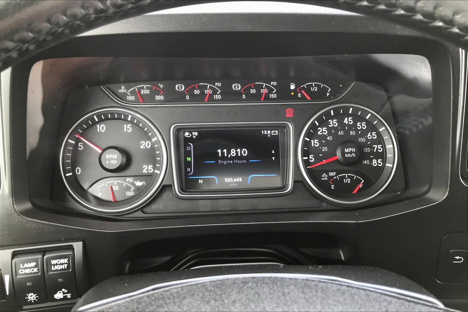 Used 2020 WHITE International  image 19