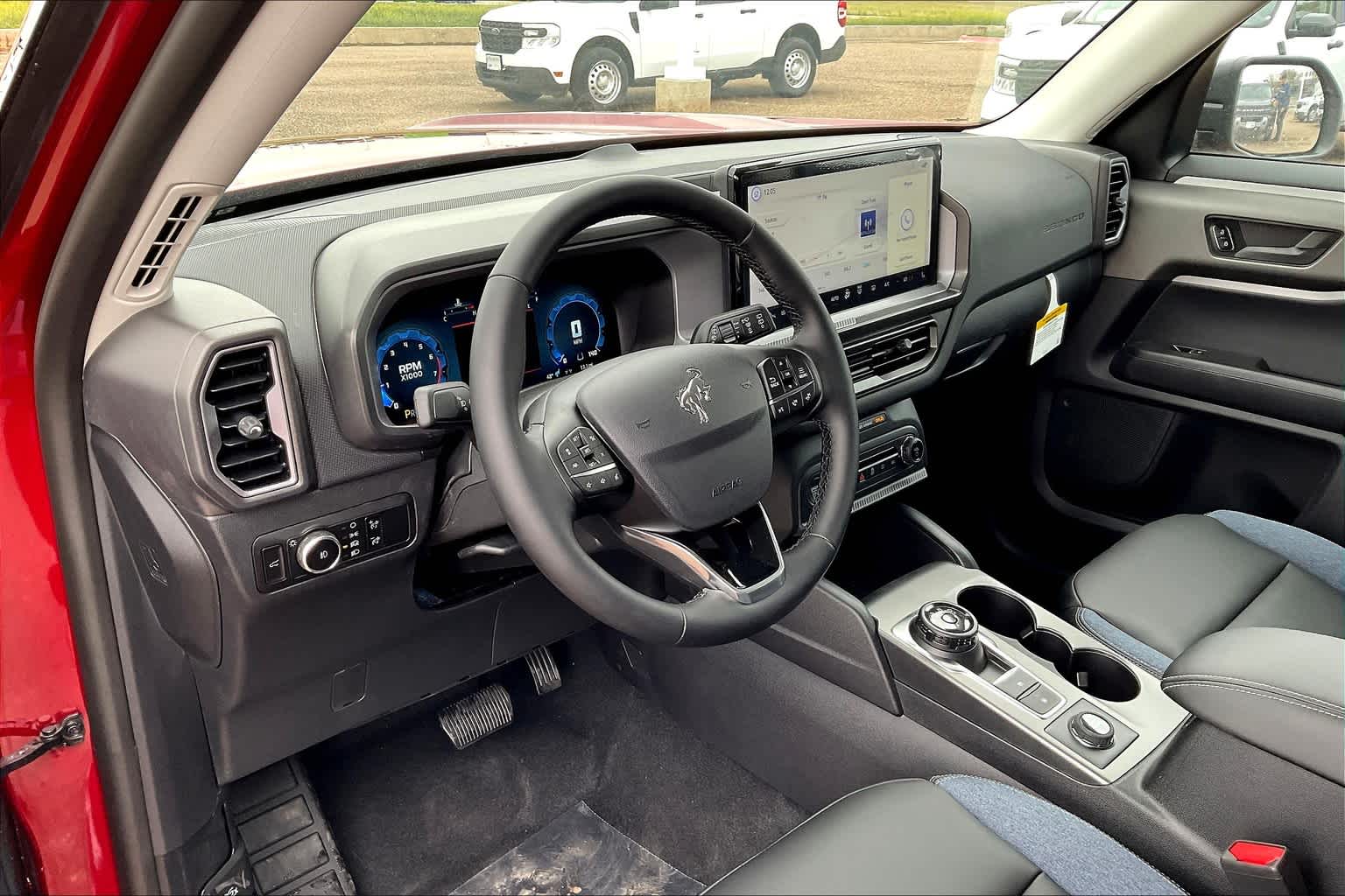 2025 Ford Bronco Sport Outer Banks photo 8