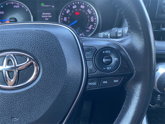 2022 Toyota RAV4 Hybrid SE photo 23