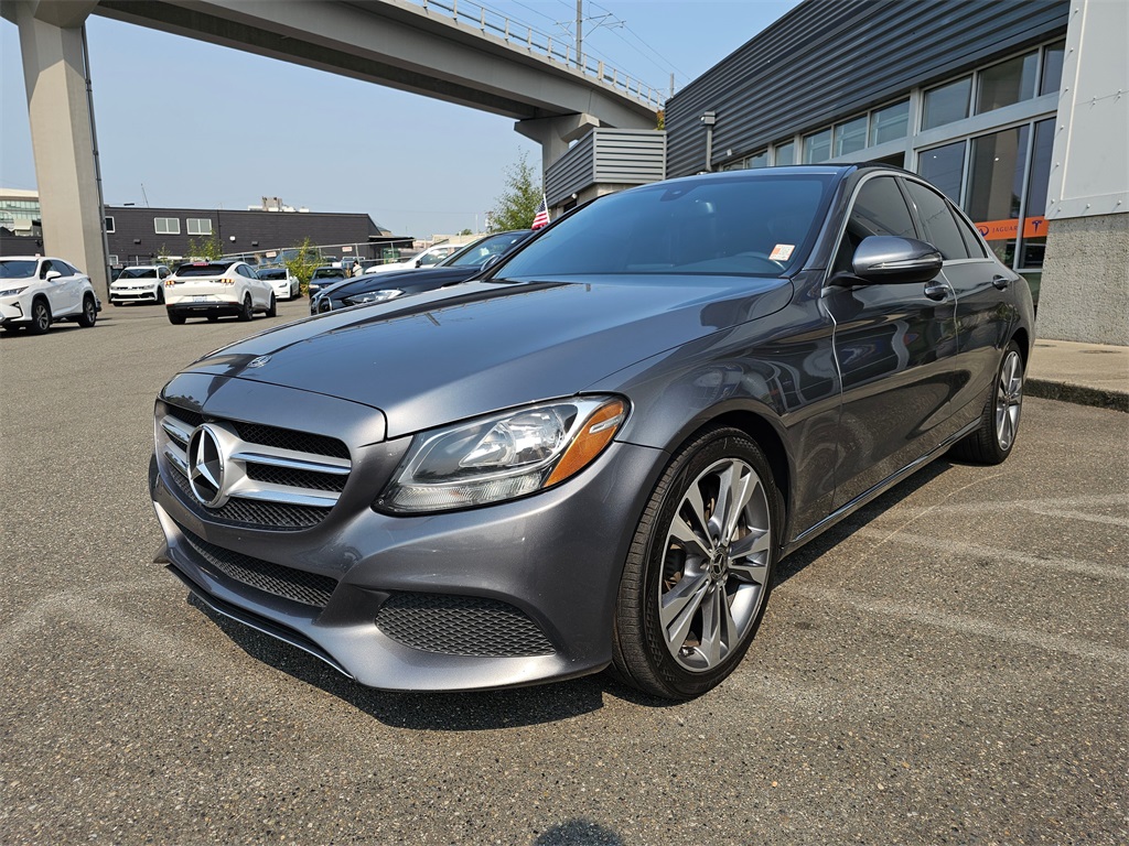 2018 Mercedes Benz C 300 photo 3