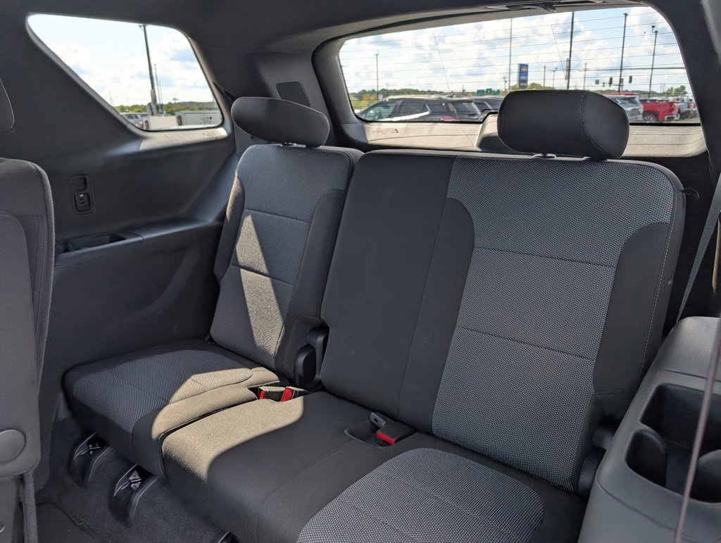 2023 Chevrolet Traverse Cloth 1LT photo 7
