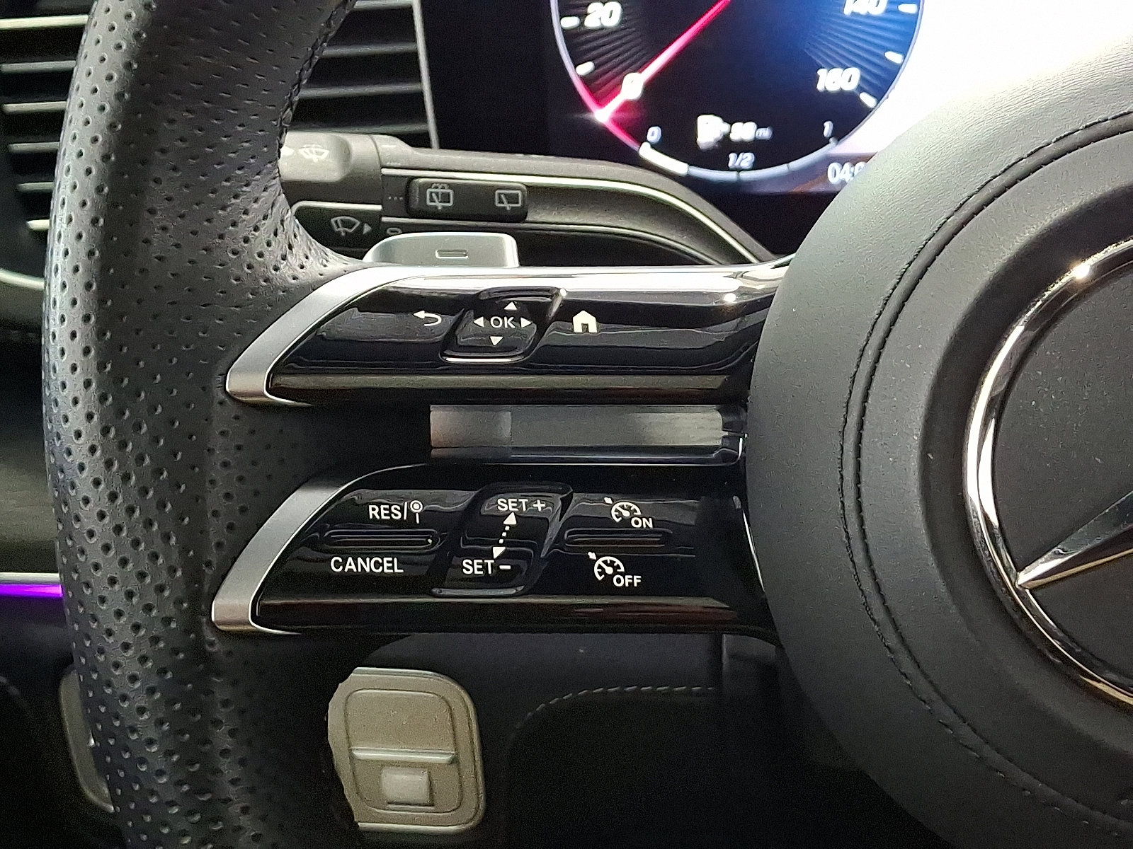 2025 Mercedes Benz GLE 350 4MATIC photo 20