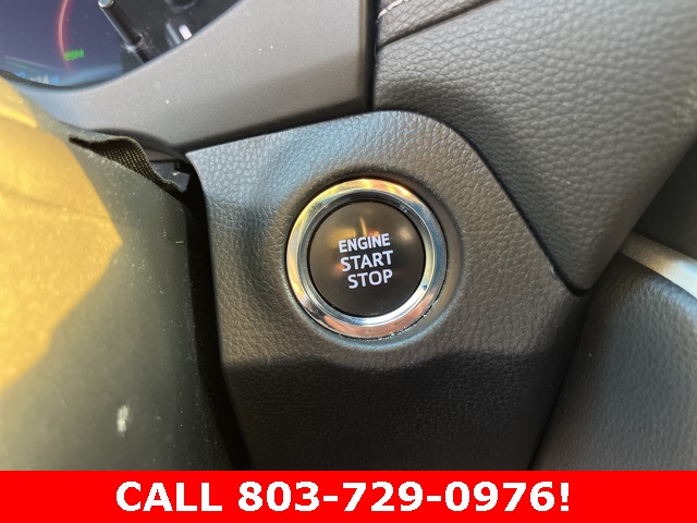 2024 Toyota RAV4 XLE photo 17