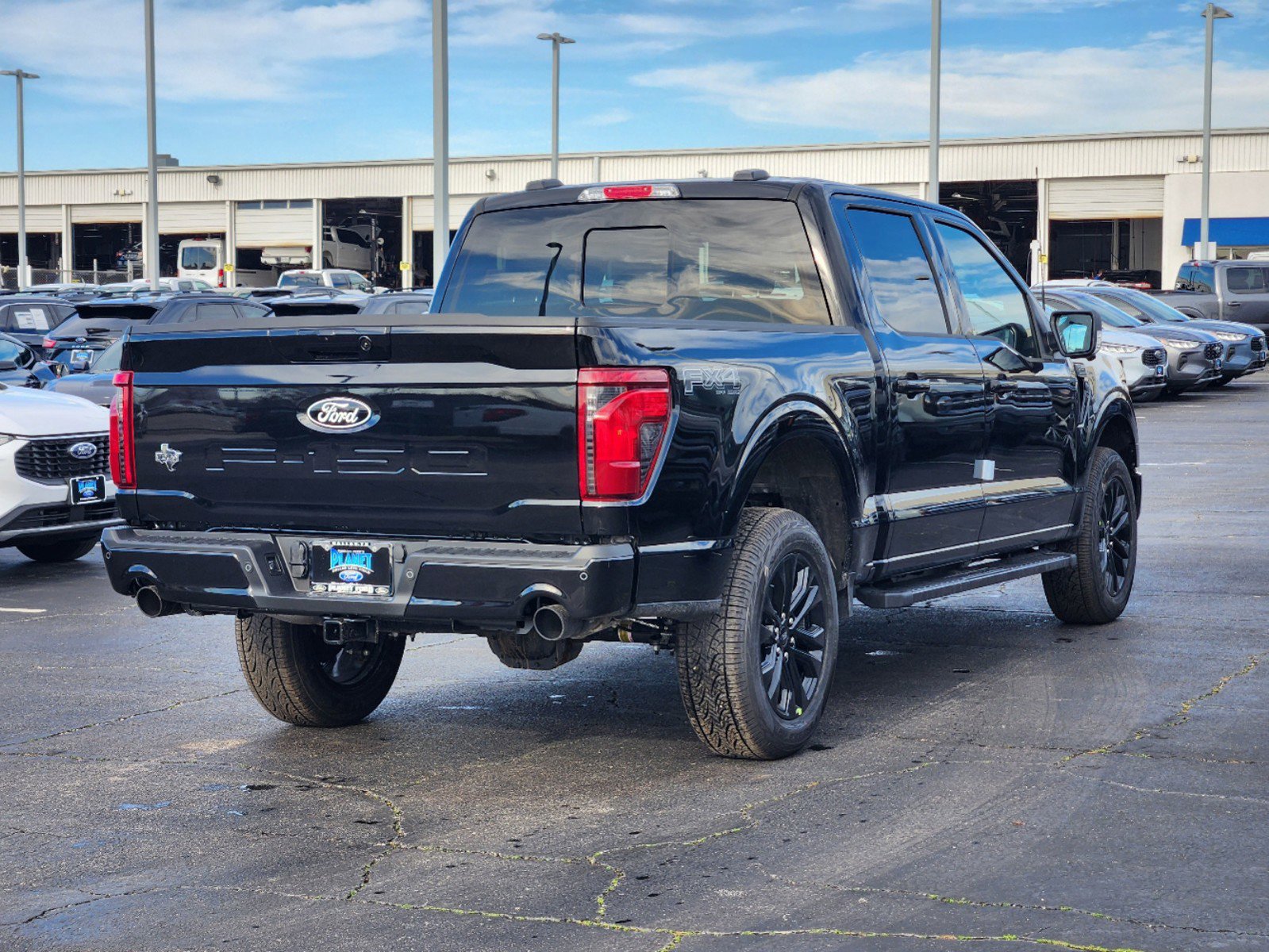 2025 Ford F-150 XLT photo 4