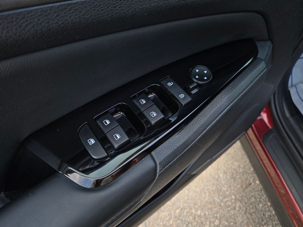 2023 Kia Sportage X-Line photo 9