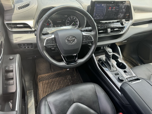 2021 Toyota Highlander Platinum photo 14