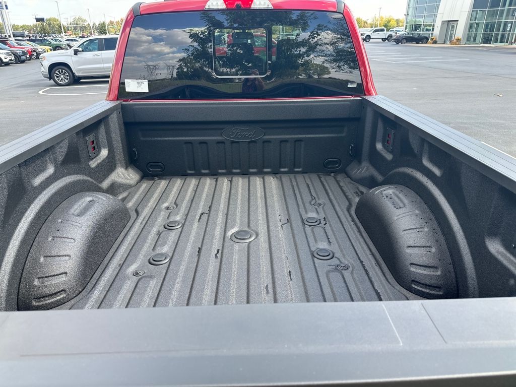 2026 Ford F-250 Lariat photo 6