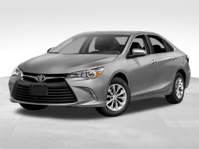 2017 Toyota Camry SE photo 15