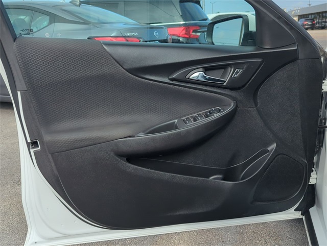 2024 Chevrolet Malibu RS photo 17