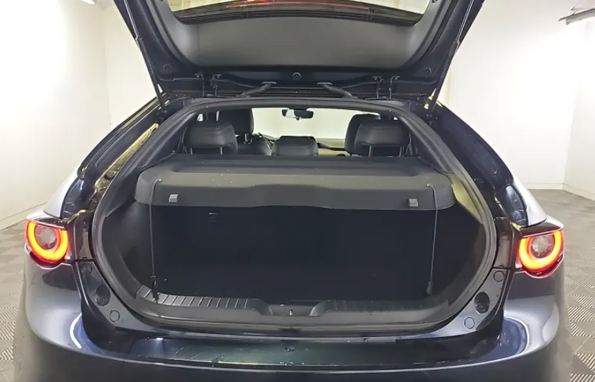 2022 Mazda Mazda3 Hatchback Select photo 8