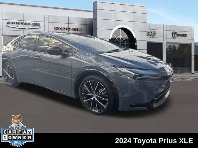 2024 Toyota Prius XLE's photo