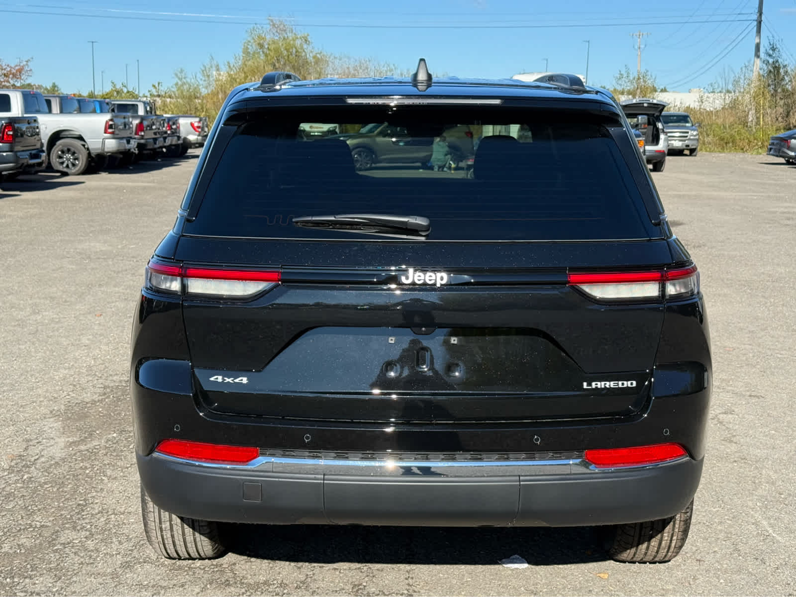 2025 Jeep Grand Cherokee Laredo X photo 4