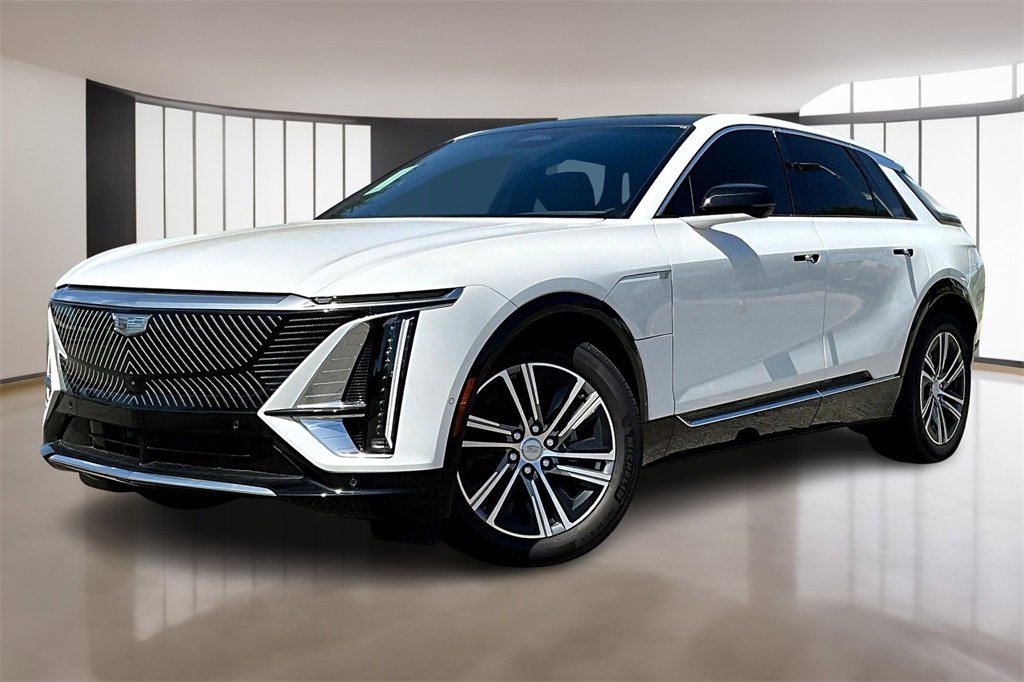 2025 Cadillac LYRIQ Luxury 2's photo