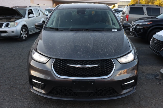 2023 Chrysler Pacifica Touring L photo 7