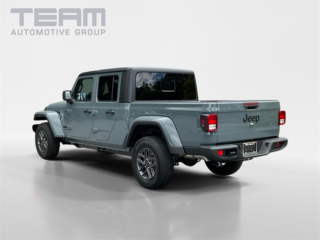 2025 Jeep Gladiator Sport photo 5