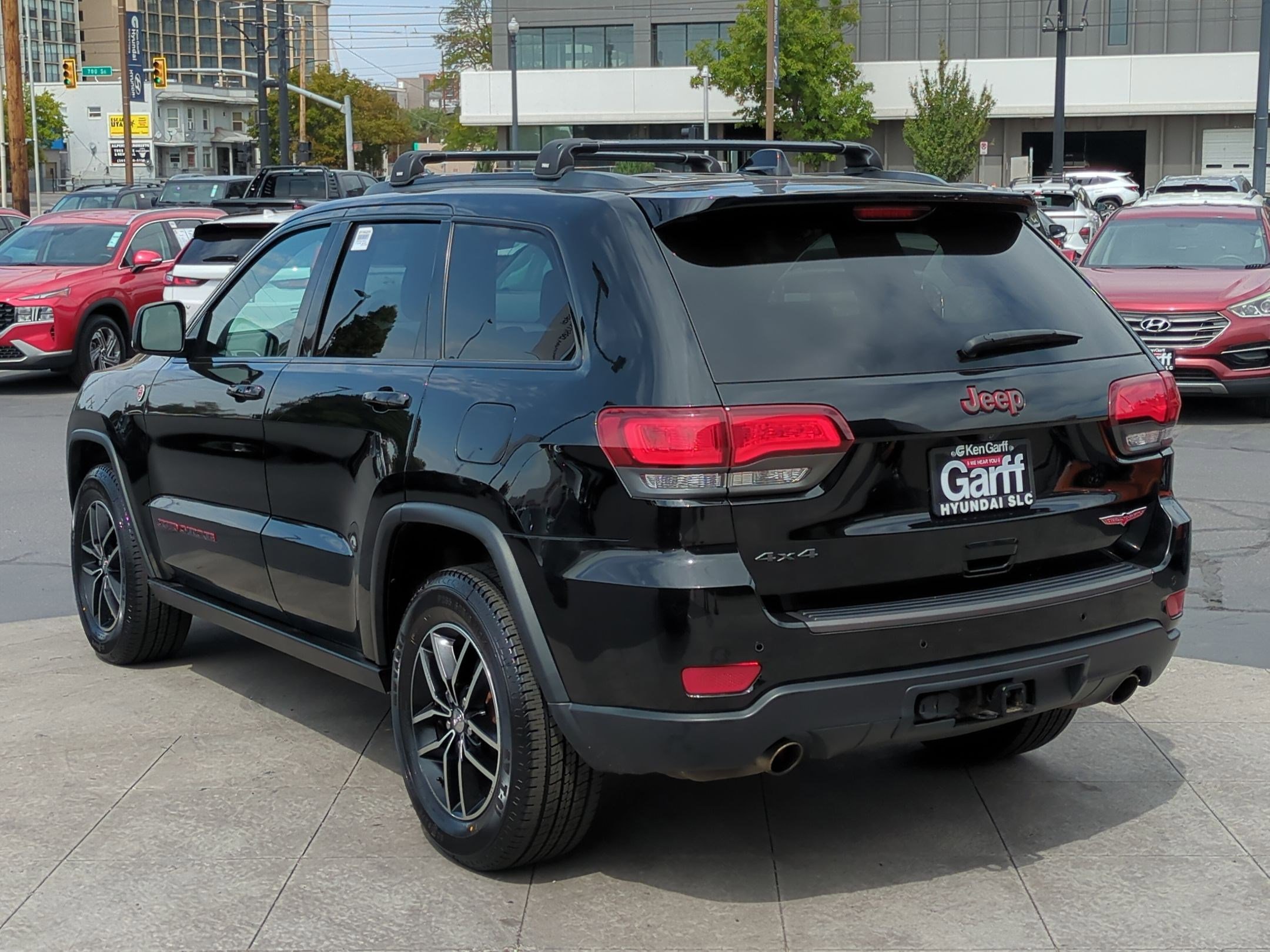 2018 Jeep Grand Cherokee Trailhawk photo 3