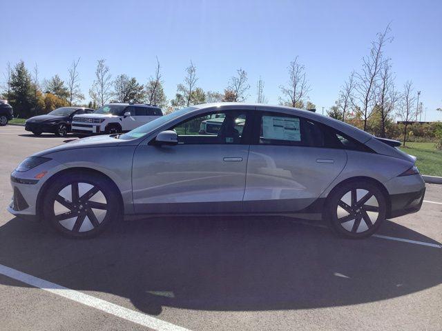 2025 Hyundai Ioniq 6 SE photo 4