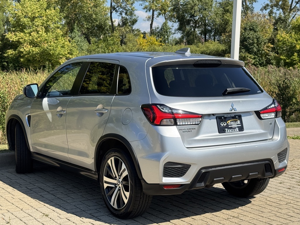 2024 Mitsubishi Outlander Sport ES LE SE photo 3